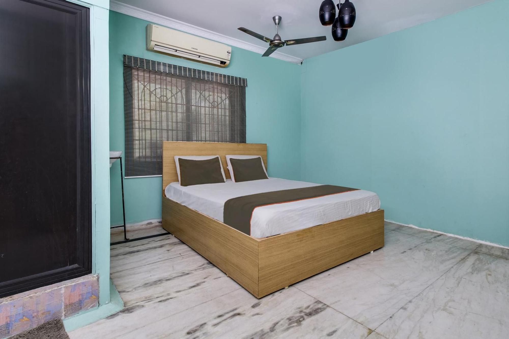 Collection O Palm Exotica Hotel Visakhapatnam Exterior photo